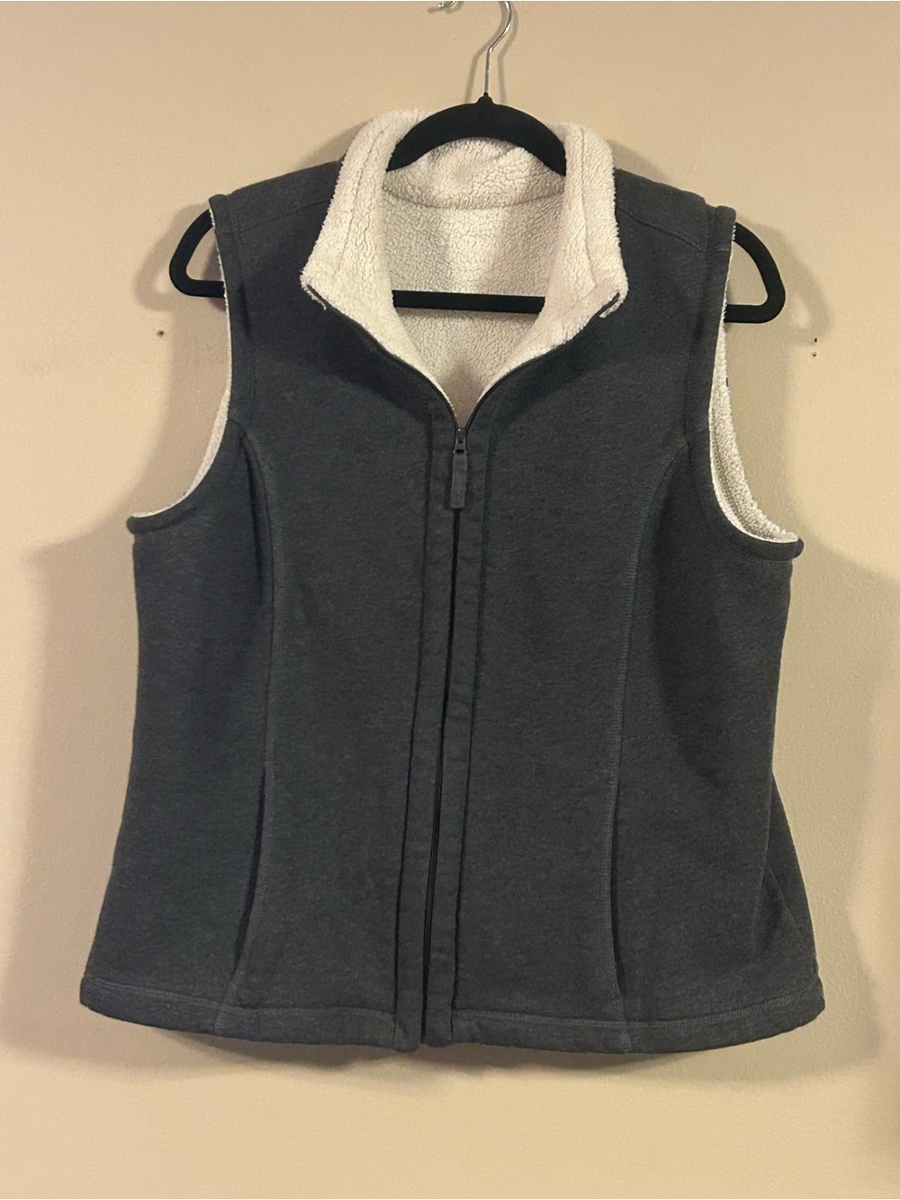Women's Charcoal Gray Fleece-Lined Vest